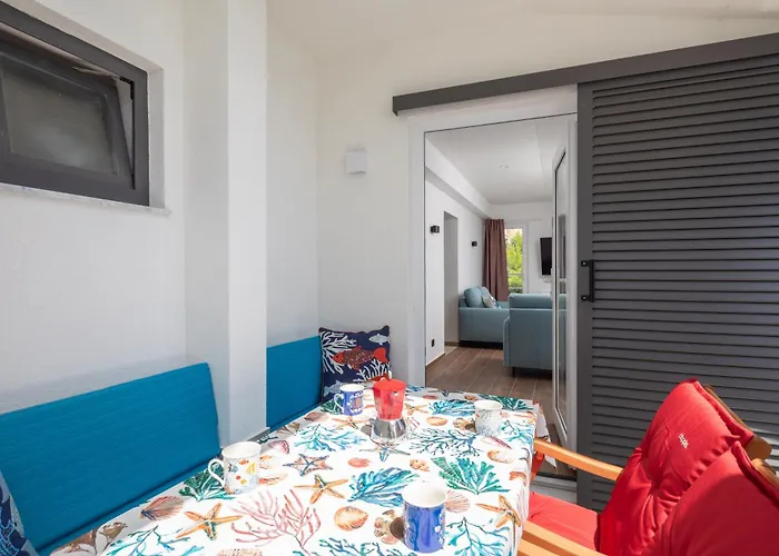 Вилла Duplex Laurentis - Private Pool - Beachfront - Newly Built Stanici