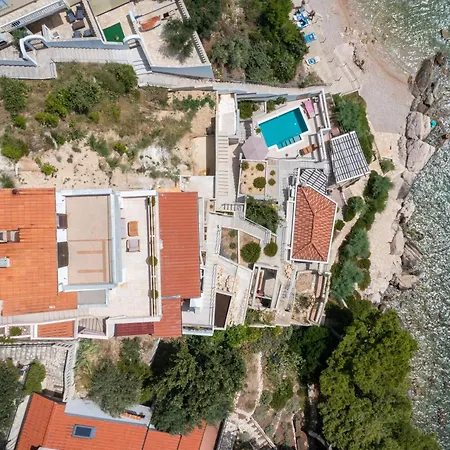 Duplex Laurentis - Private Pool - Beachfront - Newly Built Villa Stanici