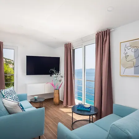 Duplex Laurentis - Private Pool - Beachfront - Newly Built Stanici