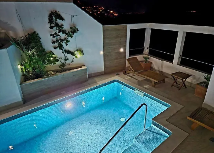 Villa Duplex Laurentis - Private Pool - Beachfront - Newly Built