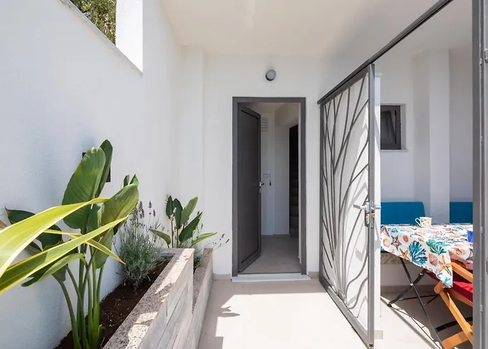 Villa Duplex Laurentis - Private Pool - Beachfront - Newly Built *